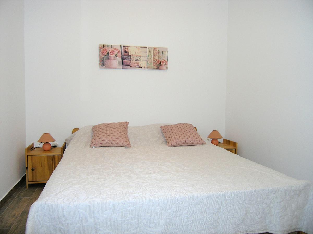 Apartman Braut Krk Town Eksteriør billede